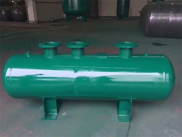 墨玉墨玉墨玉蒸汽分气缸1.jpeg